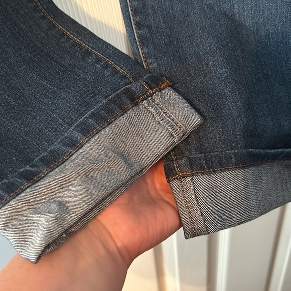 Bandolino Boyfriend Style Jeans - Picture 2 of 7